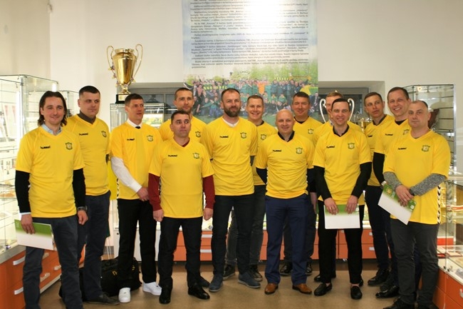 Legendinio klubo pergales primena ne vien trofėjai